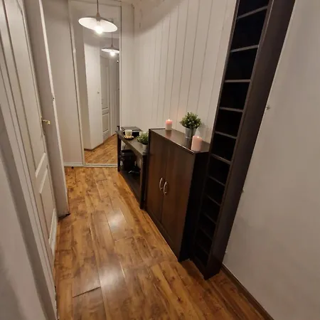 アパート Down Town View ワルシャワ